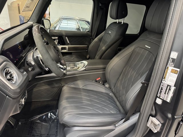 New 2026 MANUFAKTUR Night Black Magno Mercedes-Benz AMG® G 63 SUV image 2