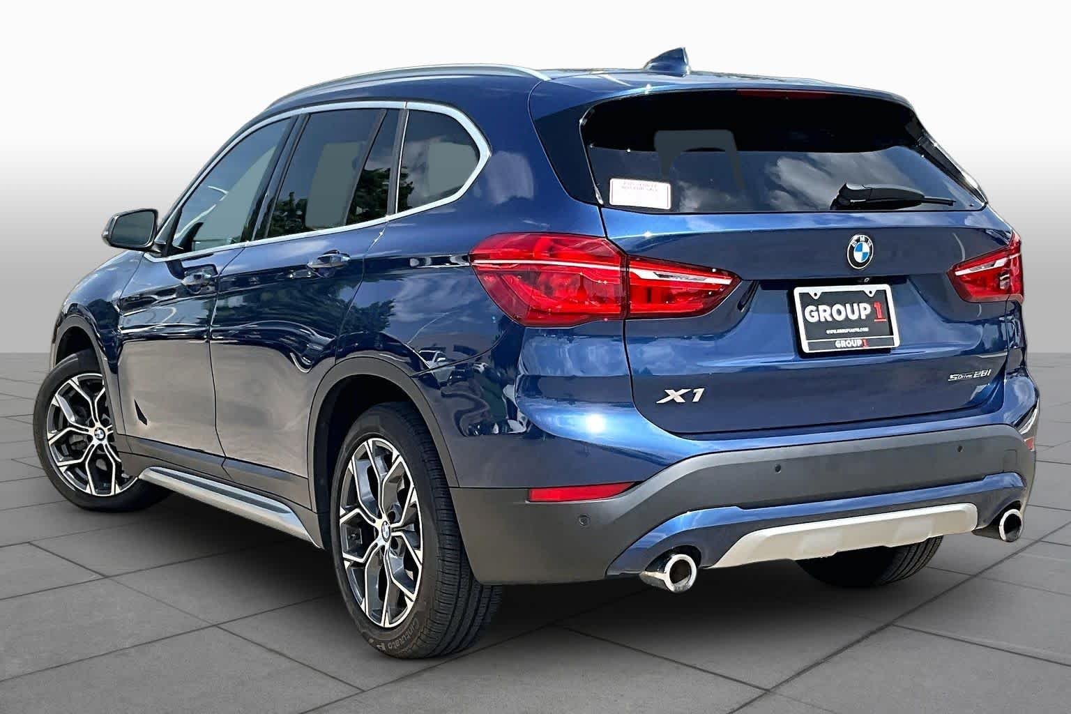 Used 2021 Phytonic Blue Metallic BMW sDrive28i image 11