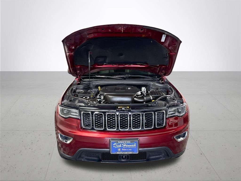 Used 2021 Velvet Jeep Laredo E image 21
