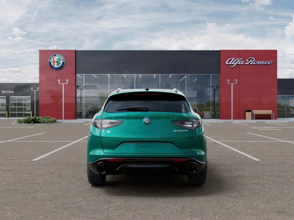 New 2025 Verde (Green) Fangio Metallic Exterior Paint Alfa Romeo Base image 8