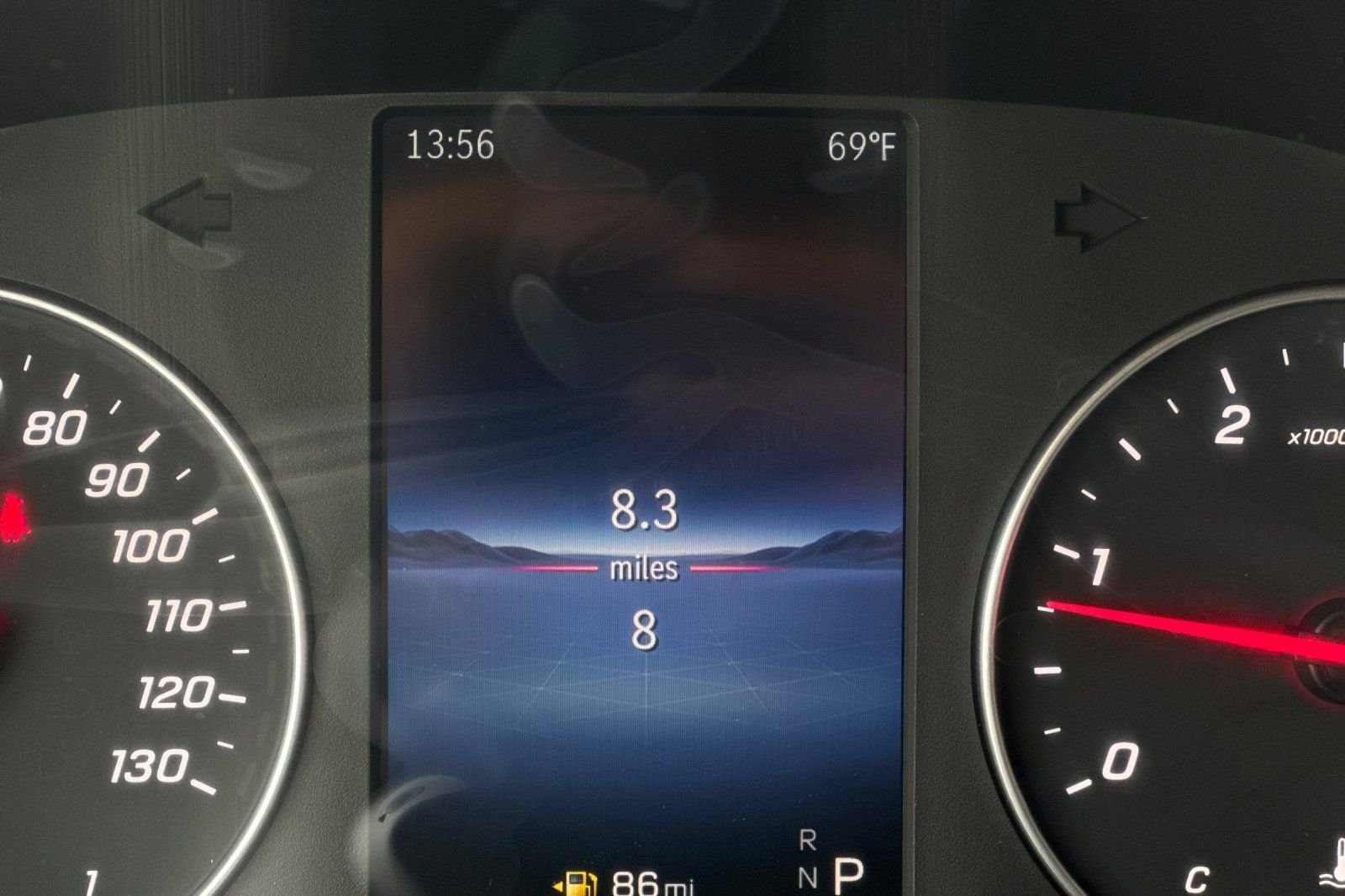New 2026 Arctic+White Mercedes-Benz Cargo 144 WB image 30