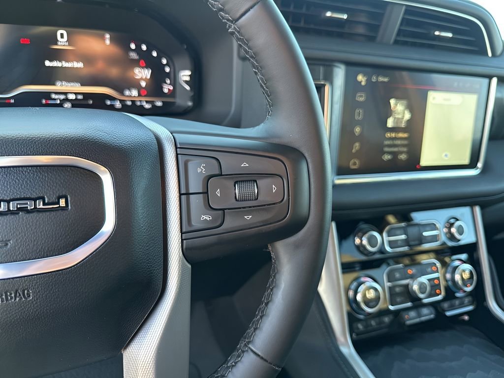 2024 GMC Yukon Denali - Photo 35