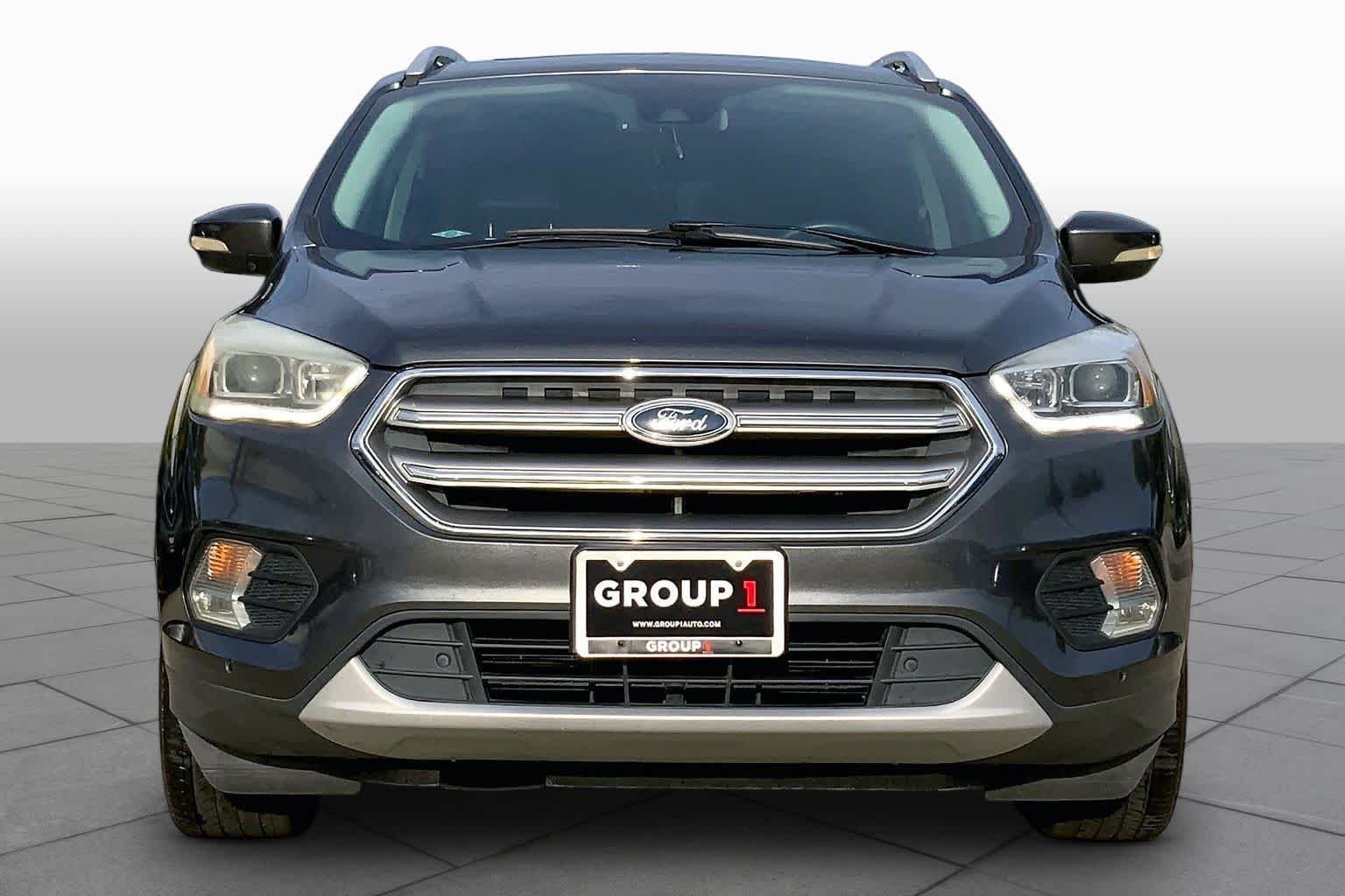 Used 2017 Magnetic Ford Titanium image 4
