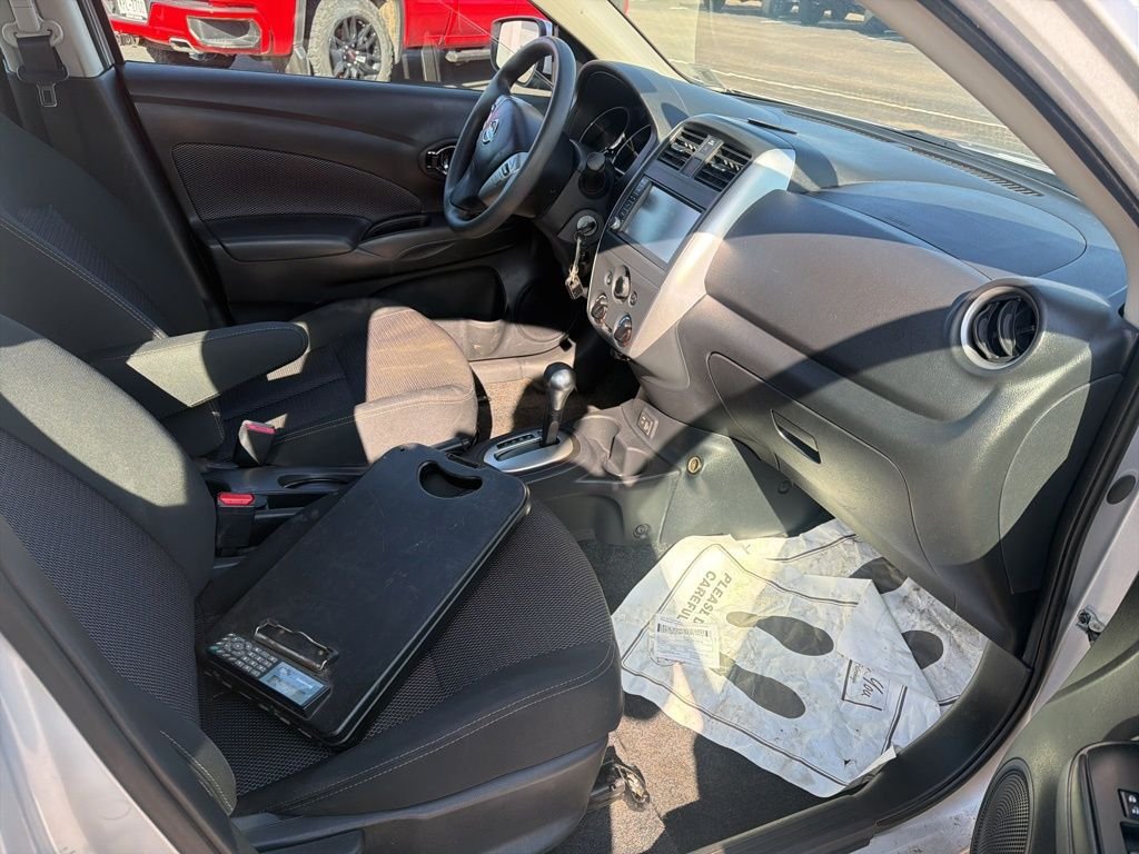 Used 2018 Silver Nissan 1.6 SV image 23