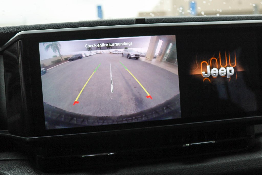 2025 Jeep Wrangler 4-Door Willys - Photo 23
