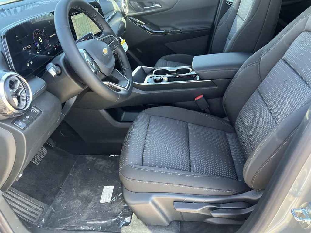 2026 Chevrolet Equinox LT - Photo 12