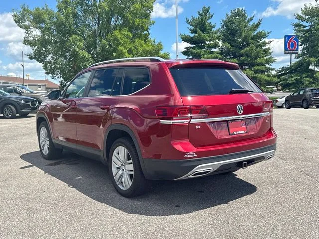 Used 2019 Red Volkswagen 3.6L V6 SE image 7