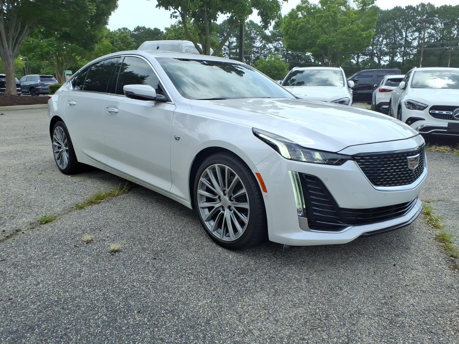 Used 2024 Crystal White Tricoat Cadillac Premium Luxury image 4
