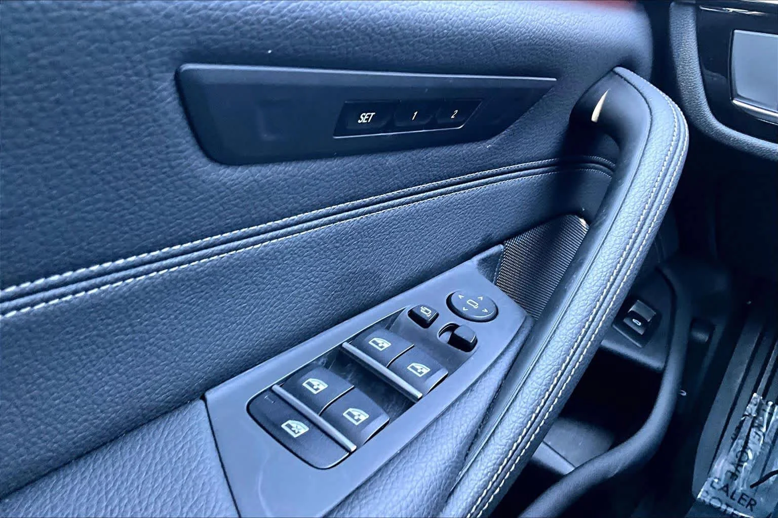 Used 2019 Black Sapphire Metallic BMW 530i xDrive image 34