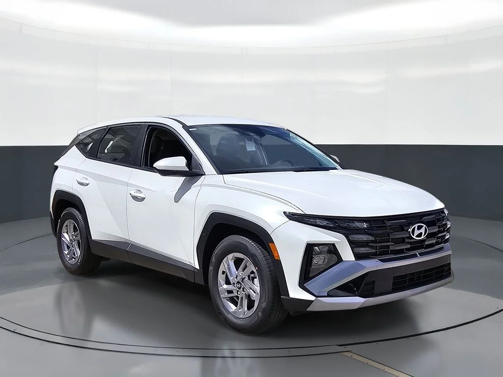 New 2026 White Hyundai SE image 2