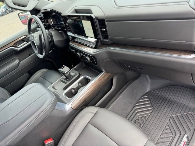 Used 2024 Sterling Gray Metallic Chevrolet RST image 26