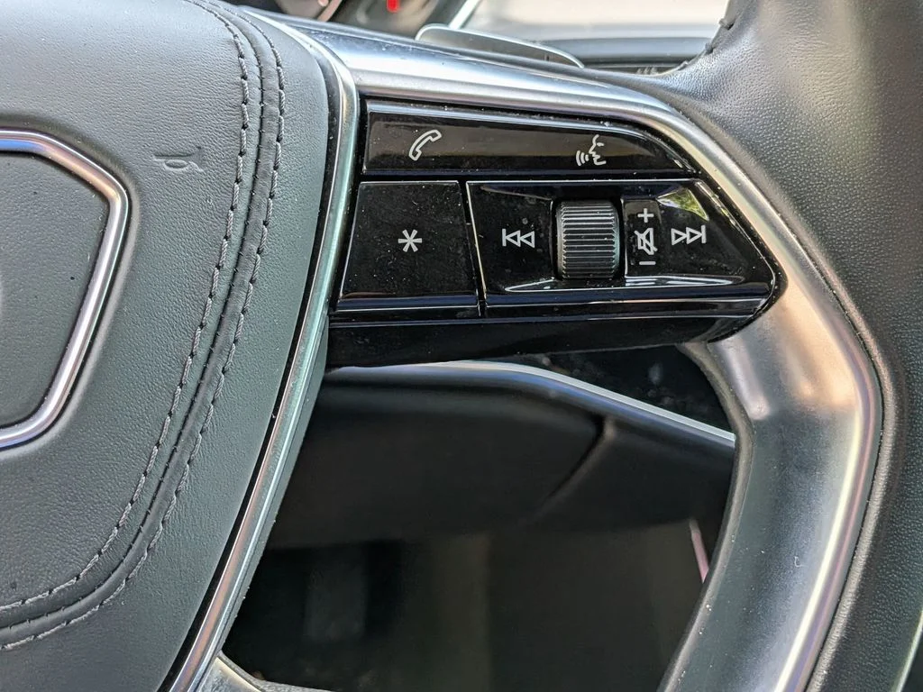 Used 2020 Silver Audi L 60 image 18