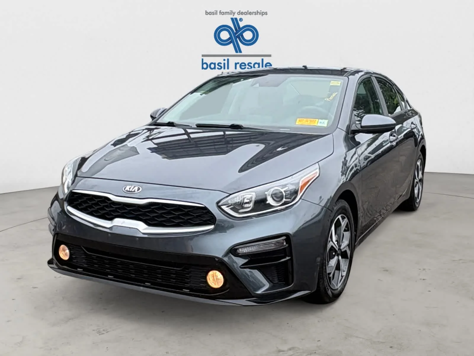 Used 2021 Gravity Gray Kia LXS image 2