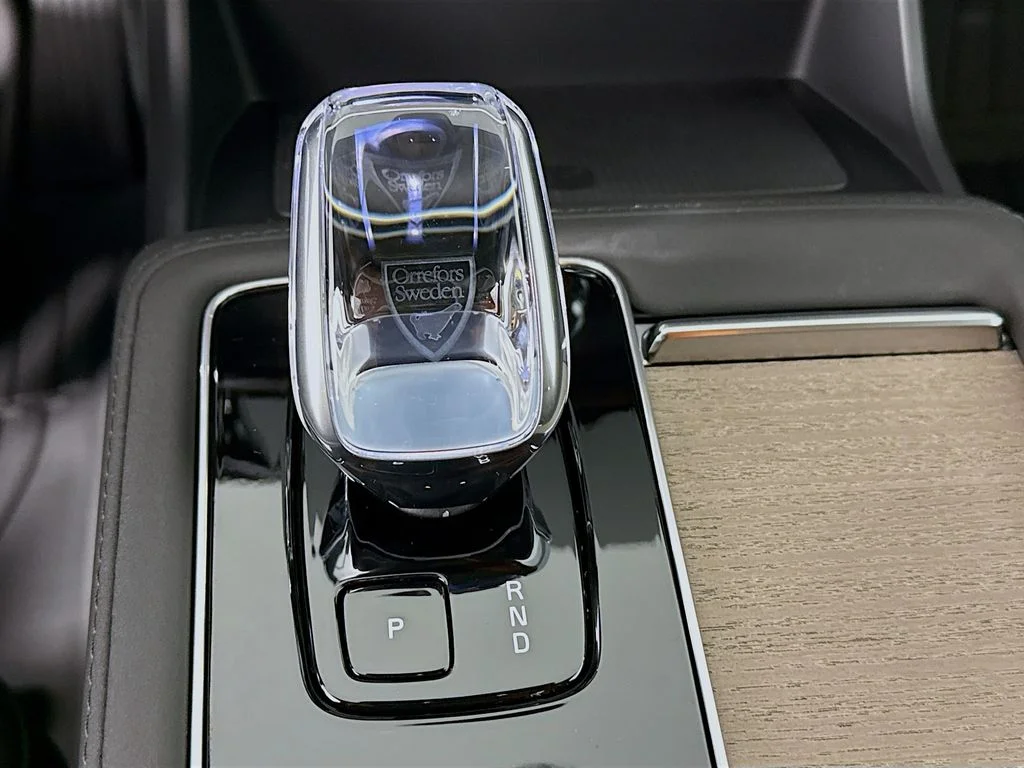 New 2026 Gray Metallic Volvo T8 Plus image 15
