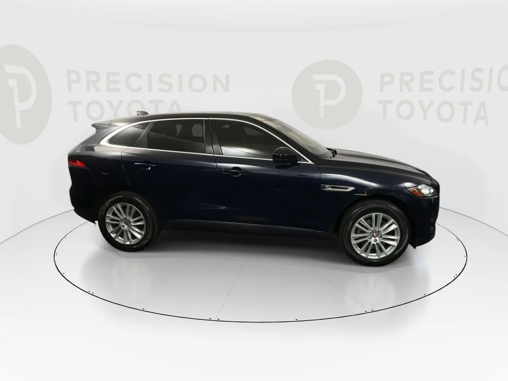 Used 2020 Portofino Blue Metallic Jaguar 30t Prestige image 24