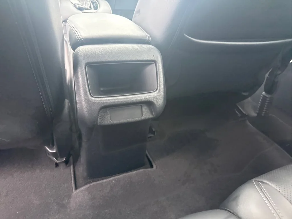 Used 2024 Lunar Silver Metallic Honda EX-L image 18