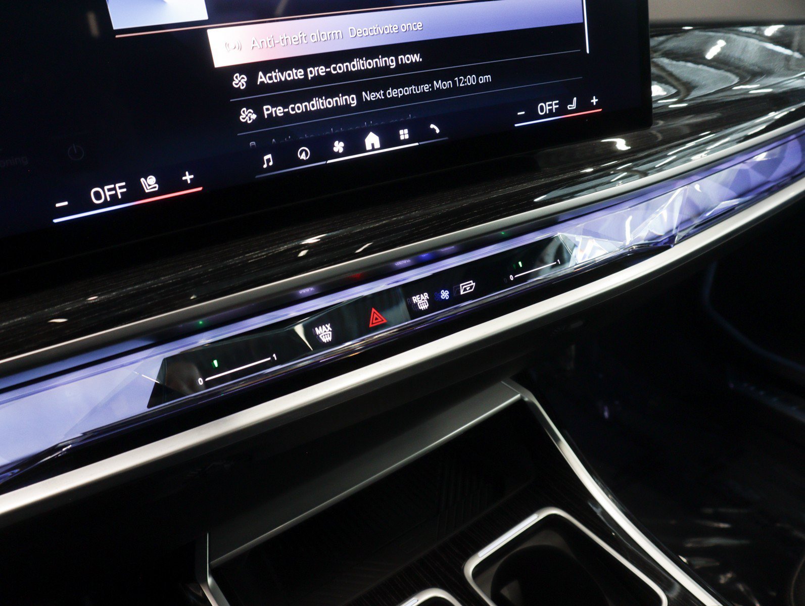 Used 2025 Frozen Deep Grey BMW 740i image 21