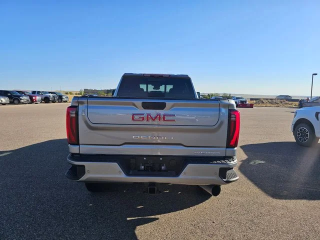 Used 2025 Sterling Metallic GMC Denali image 10