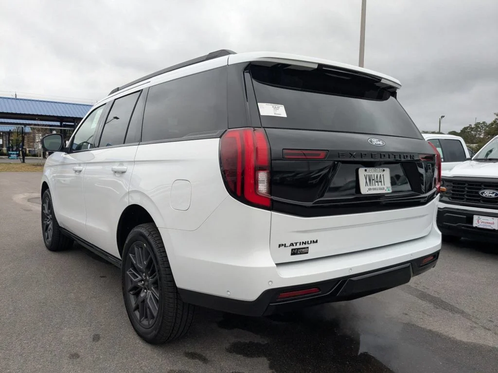 2025 Ford Expedition Platinum - Photo 6