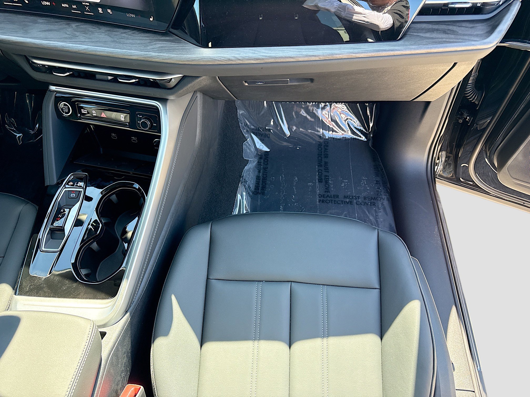 New 2026 Mythos Black Metallic Audi Premium image 17
