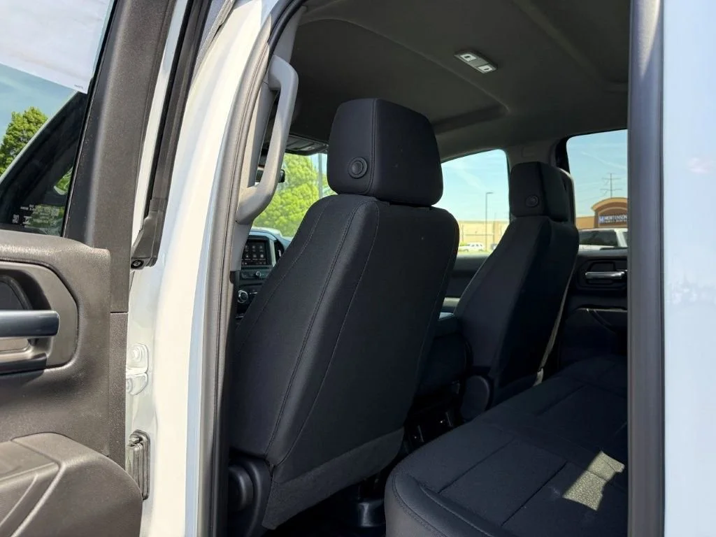New 2026 Summit White GMC Pro image 17