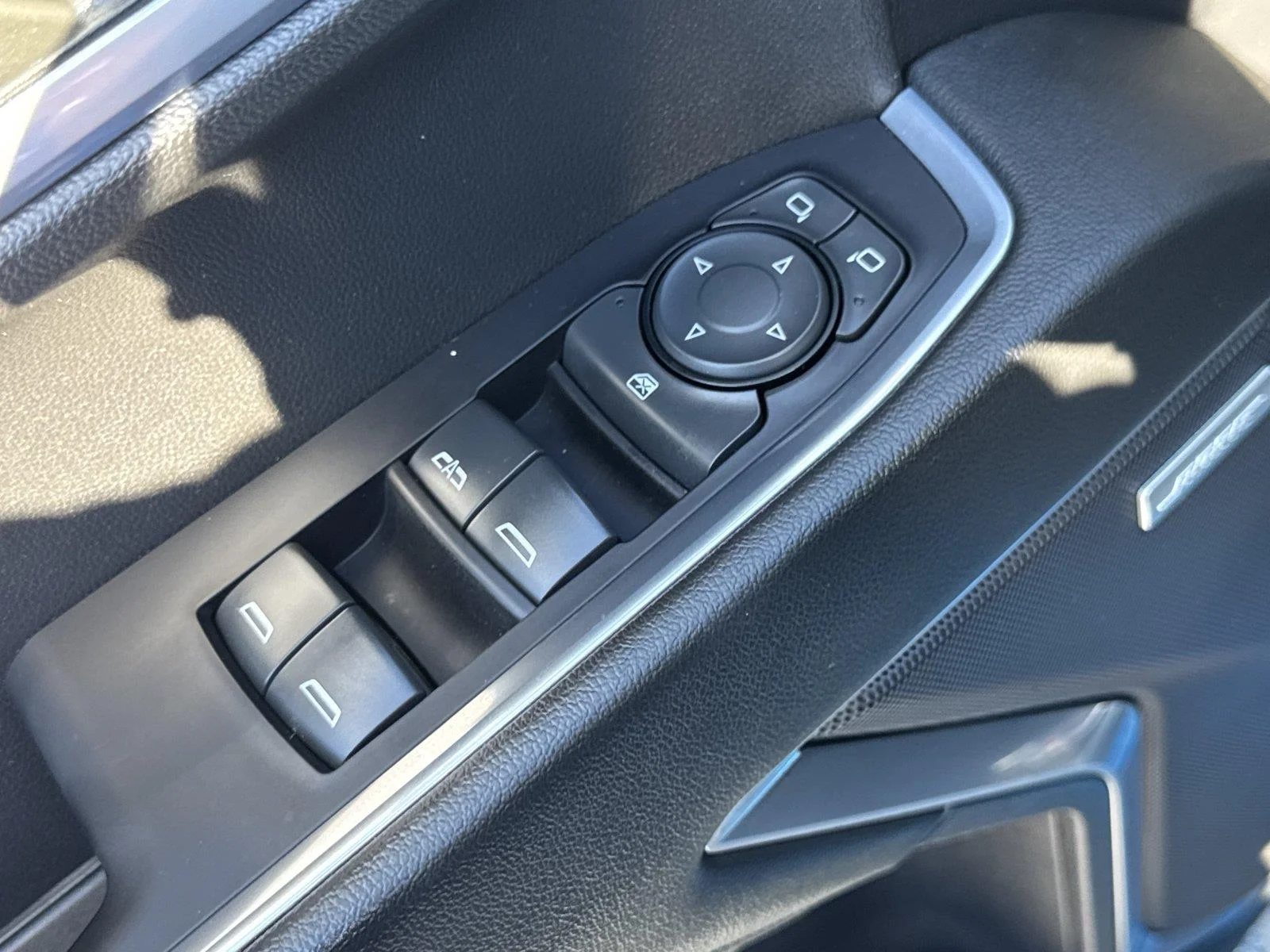 Used 2022 GLACIER BLUE METALLIC Chevrolet RST image 19
