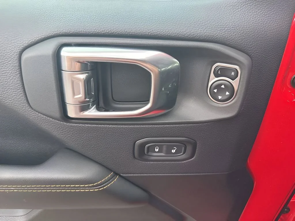 Used 2025 Red Jeep Sahara image 26