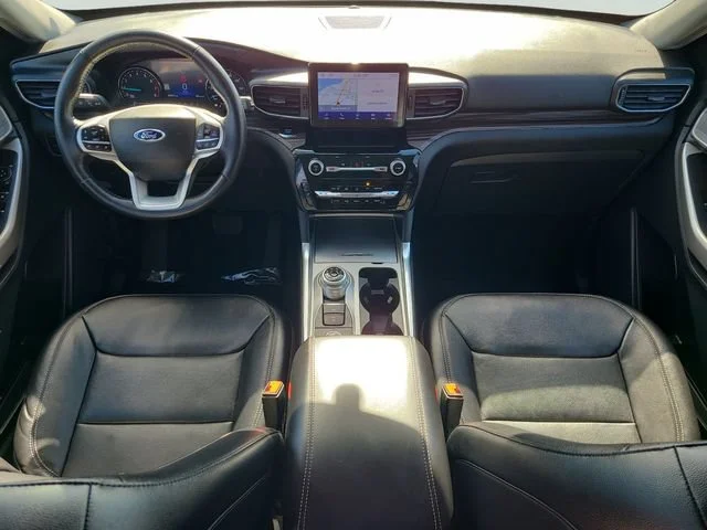 Used 2023 Silver Ford Limited image 14