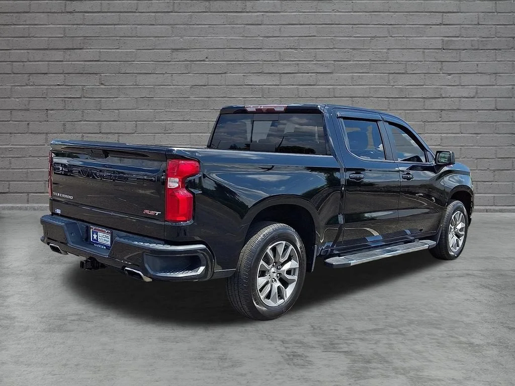 Used 2020 BLACK Chevrolet RST image 41