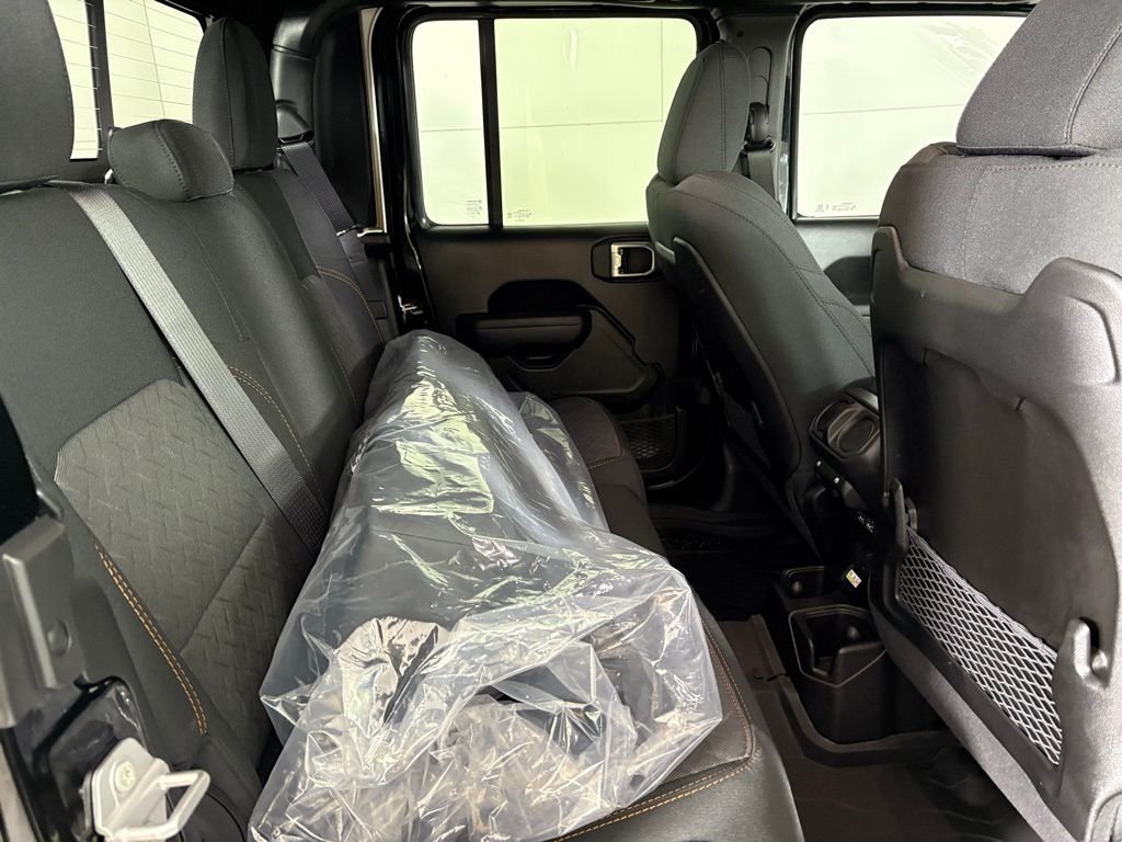 New 2026 Black Clearcoat Jeep Mojave image 16