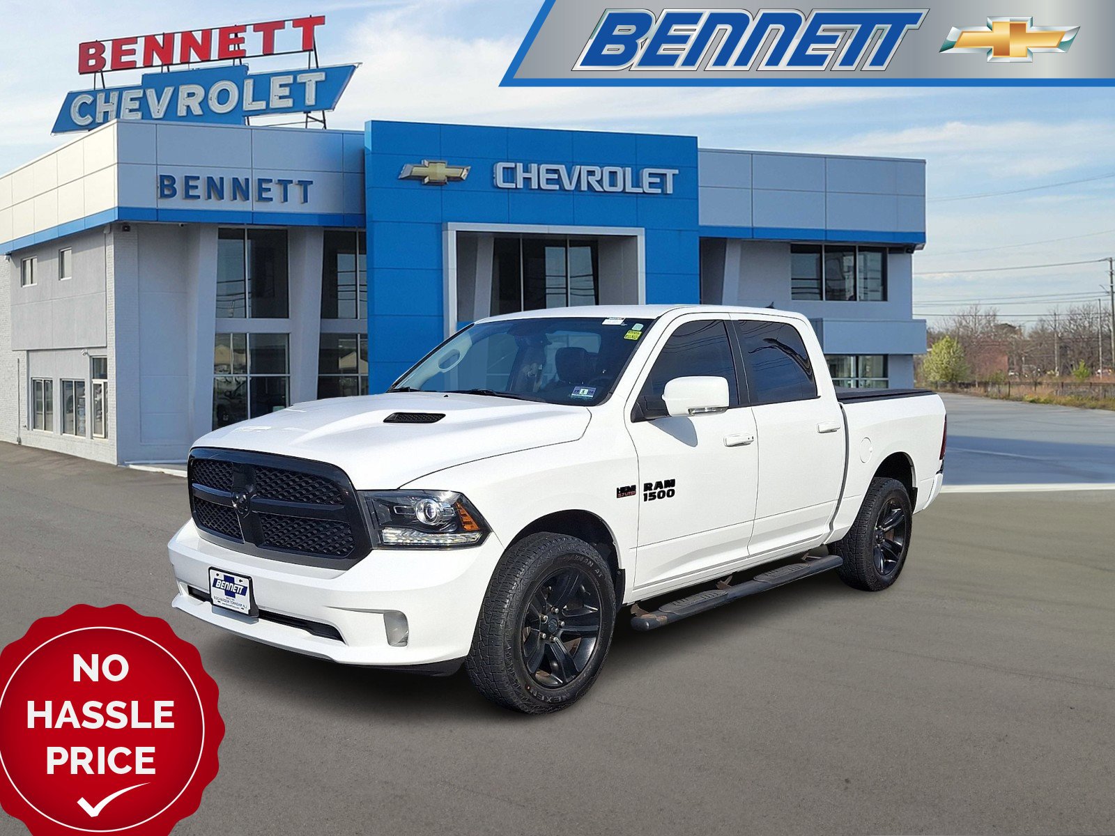 2017 RAM 1500 Night 4x4 Crew Cab 5'7's photo