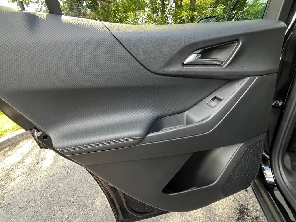 2027 Chevrolet Equinox LT - Photo 13