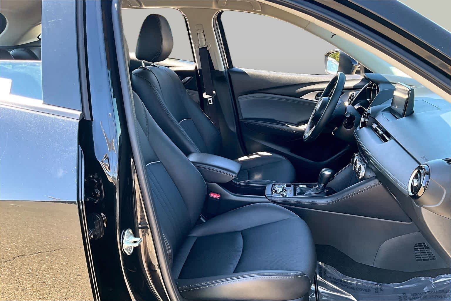 Used 2019 Jet Black Mica Mazda Touring image 8