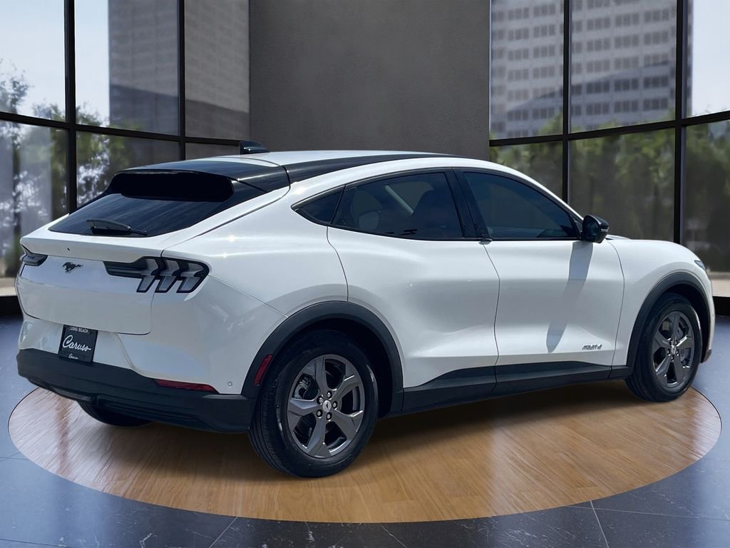 Certified Used 2023 White Metallic Ford Select image 3