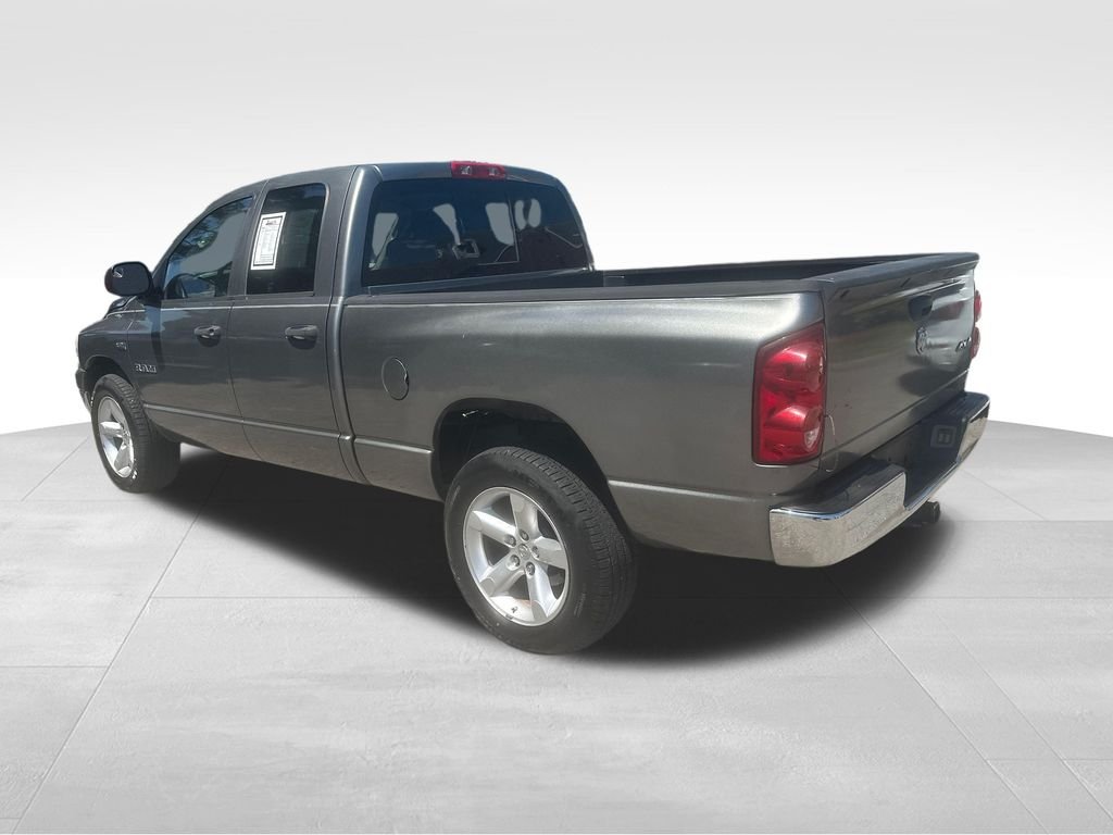 Used 2008 Gray Dodge SLT image 31