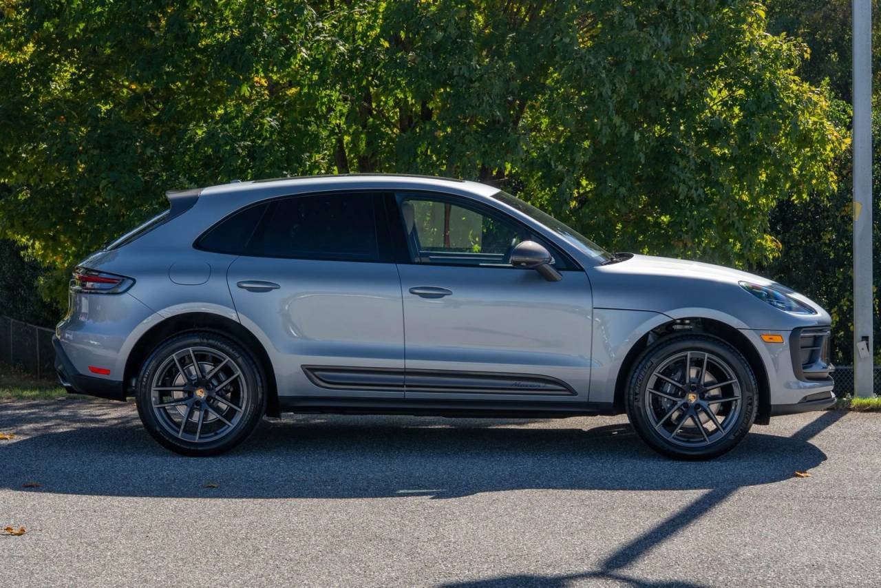 Used 2026  Porsche  image 8