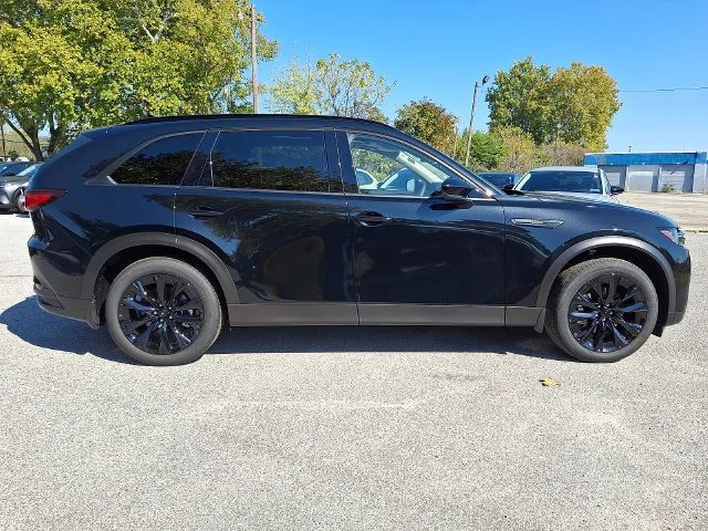 New 2026 Black Mazda 3.3 Turbo Premium image 5