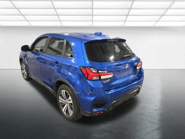 Used 2024  Mitsubishi 2.0 SE image 6