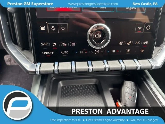 2026 GMC Acadia AT4 - Photo 2