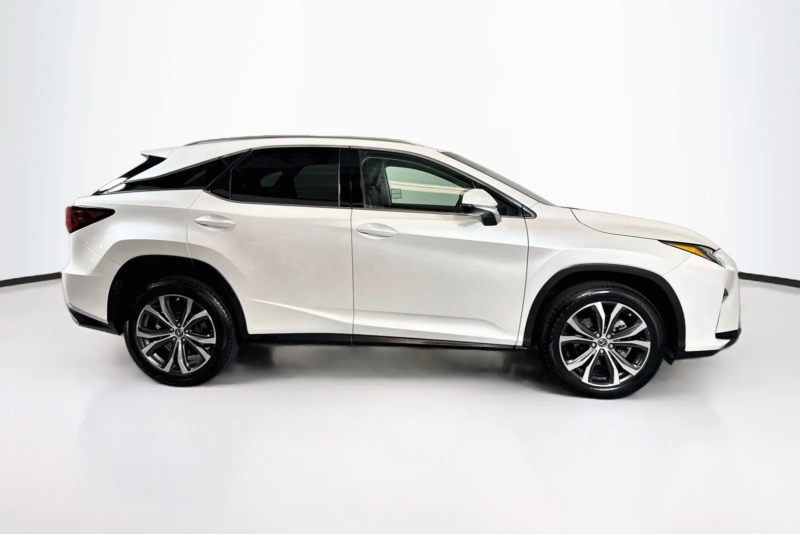 Used 2018 Eminent White Pearl Lexus RX 350 image 4