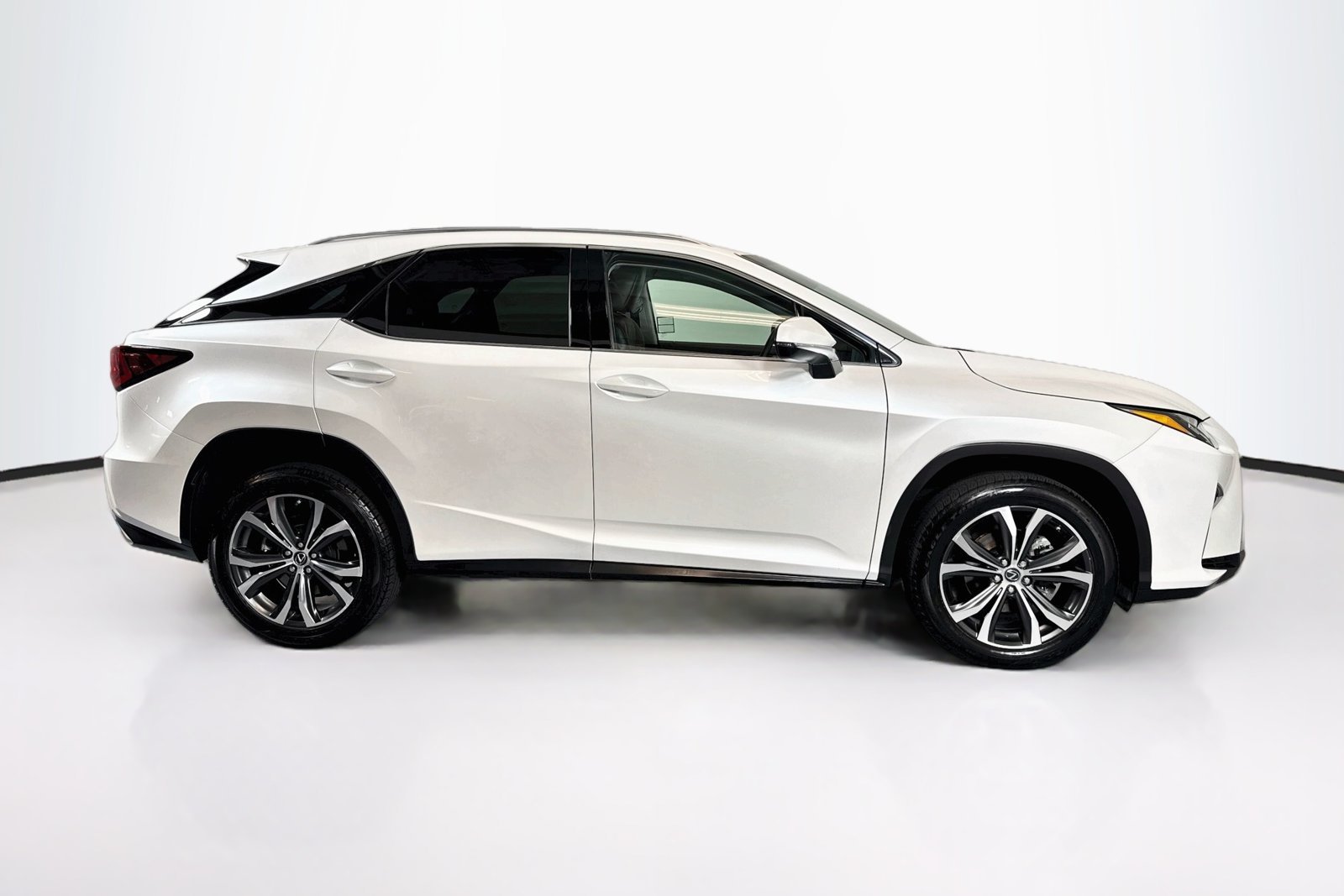 Used 2018 Eminent White Pearl Lexus RX 350 image 4