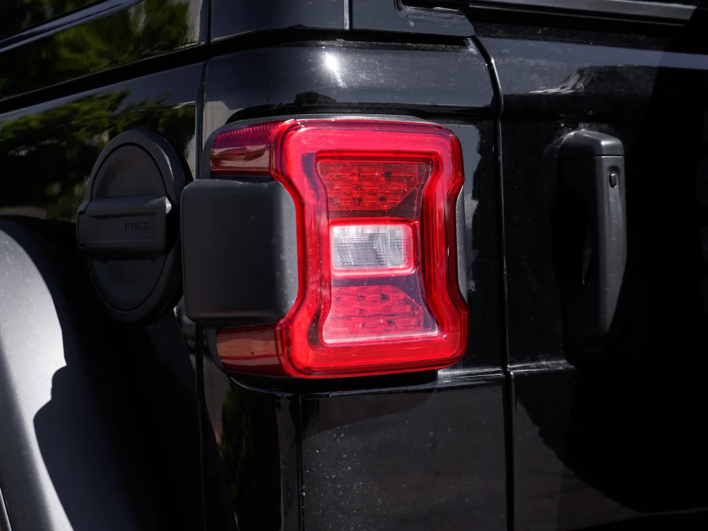Used 2025 Black Clearcoat Jeep Rubicon image 7