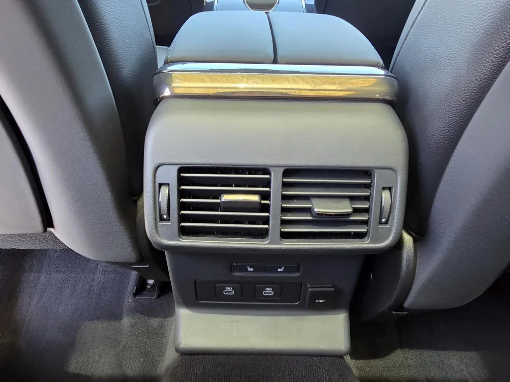Used 2024 Silver Land Rover S image 12
