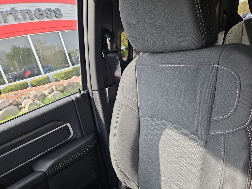 2025 RAM 2500 Big Horn - Photo 31