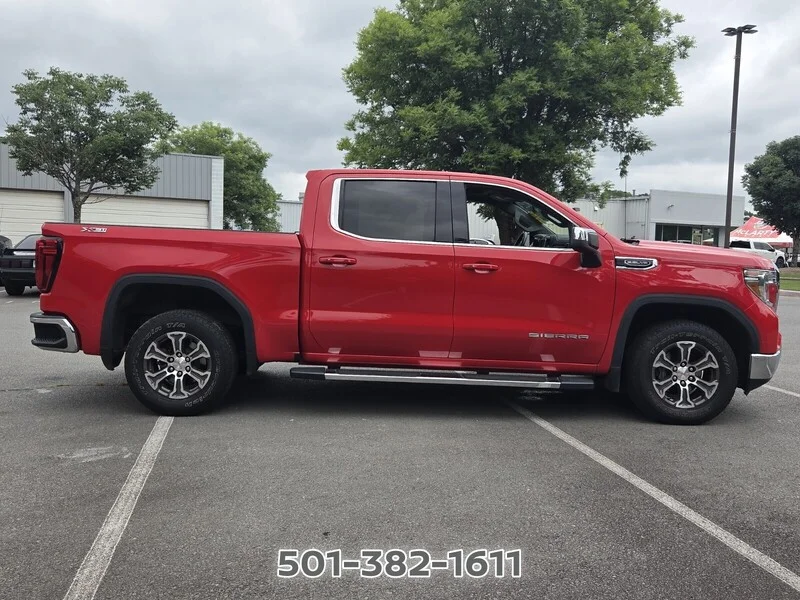 Used 2019 Cardinal Red GMC SLE image 6