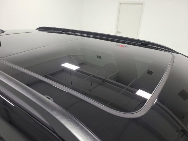 Used 2022 Billet Silver Metallic Clearcoat Jeep High Altitude image 14