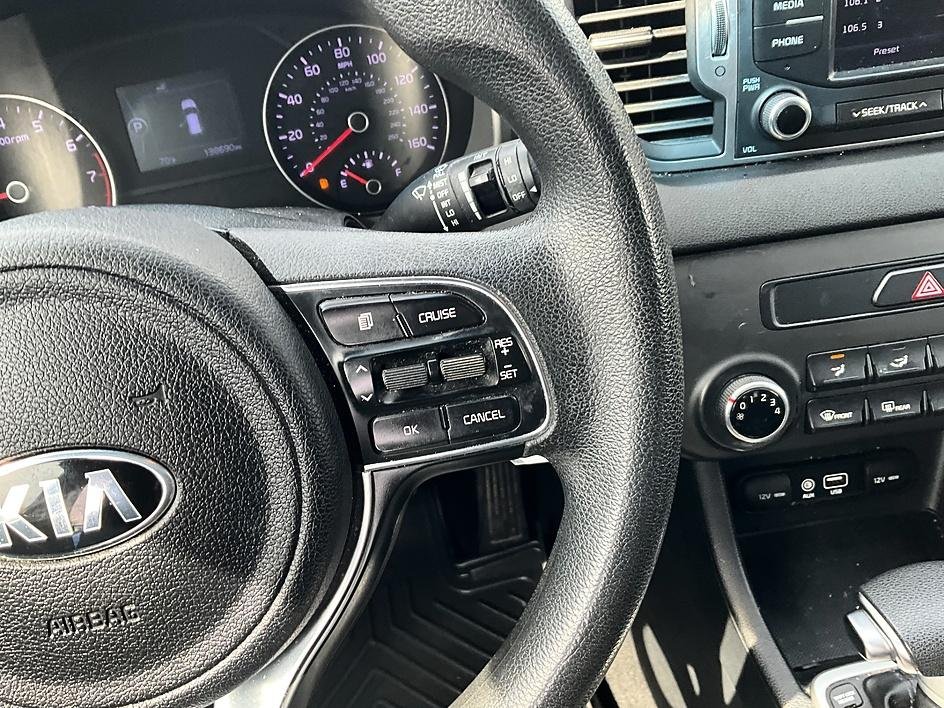 Used 2018 Red Kia LX image 27