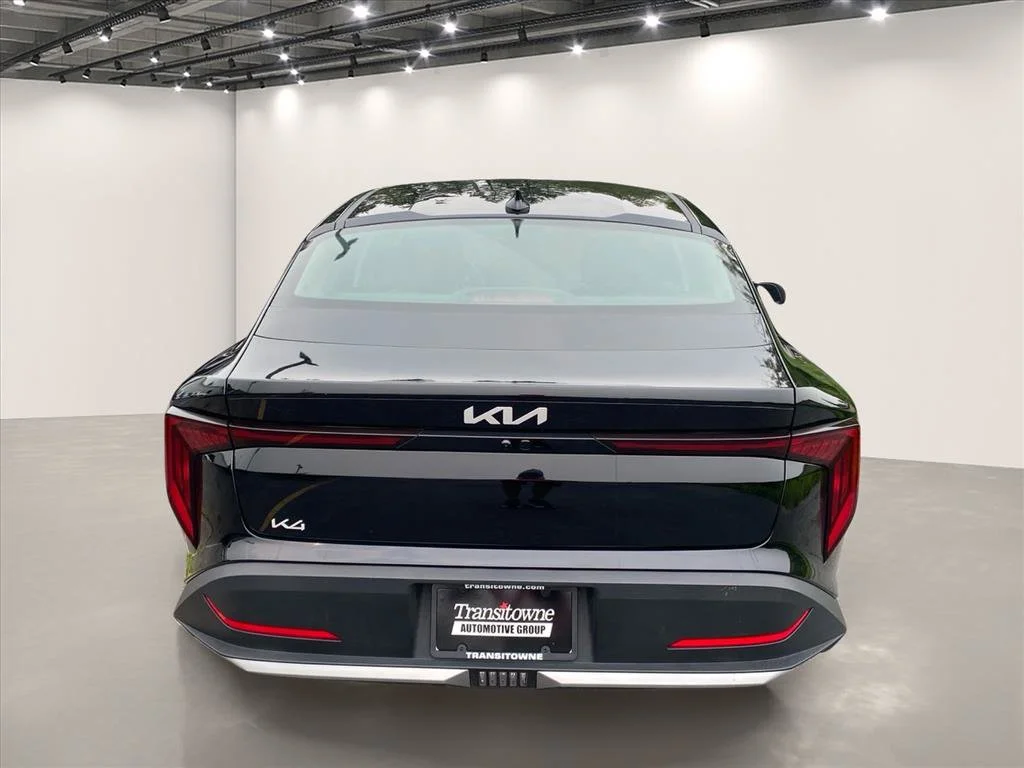 Certified Used 2026 Aurora Black Pearl Kia LXS image 7