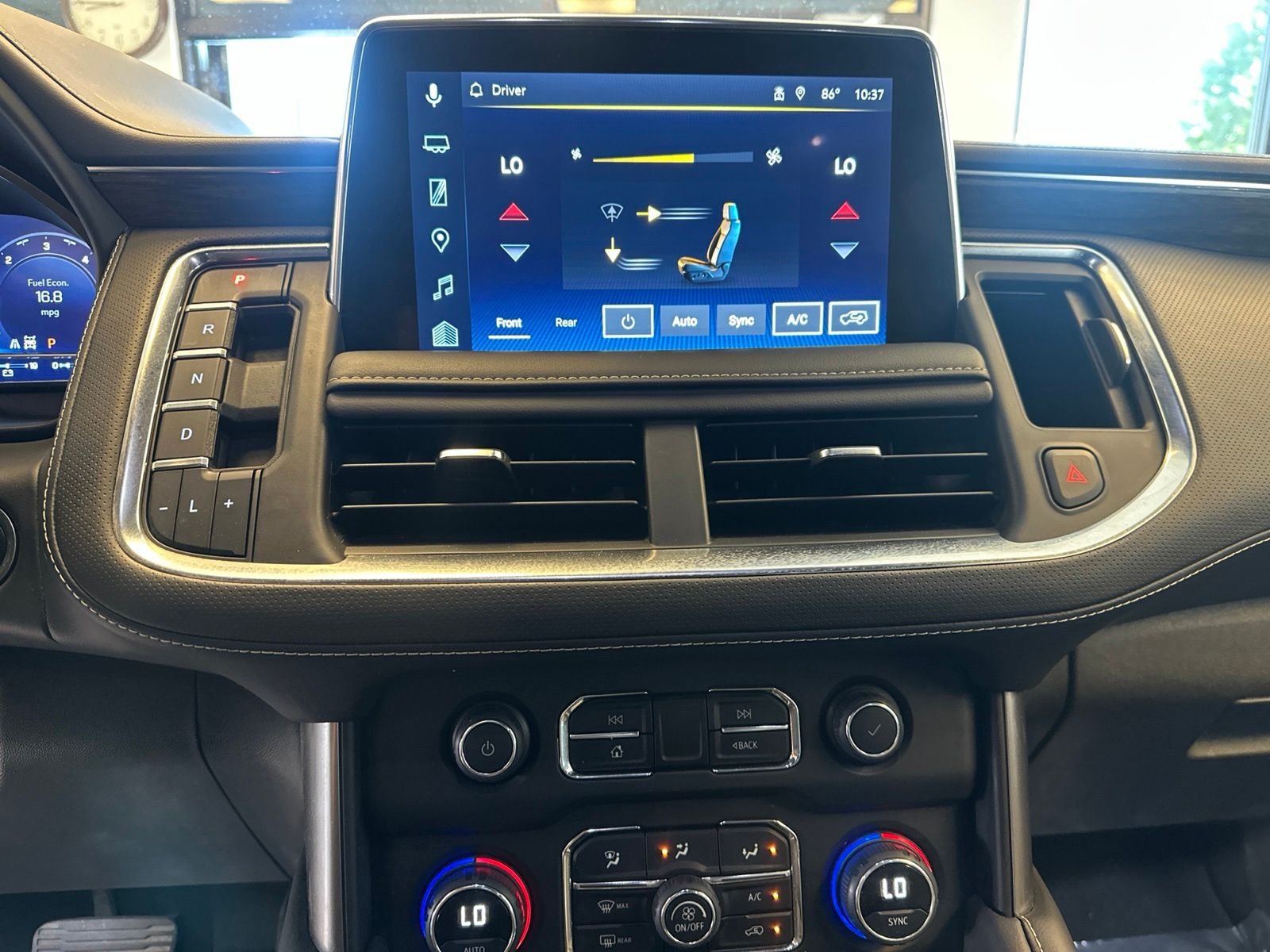 Used 2024  Chevrolet Premier image 5