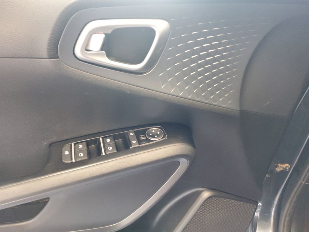 Used 2020 Gray Kia GT-Line image 12